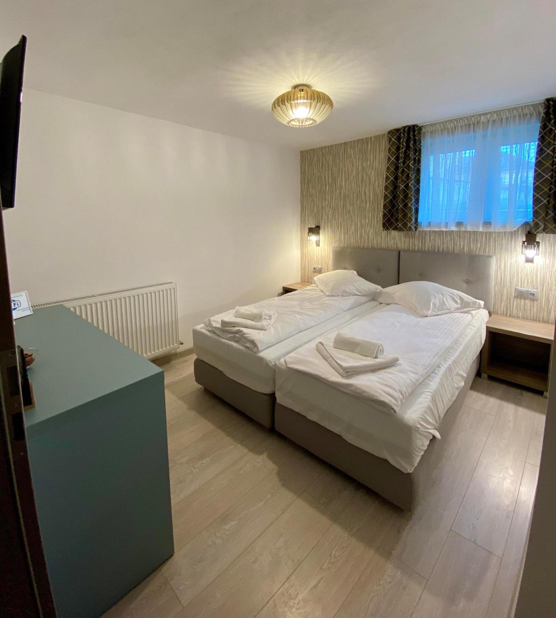 Hotel Adi&Nicol Sibiu Esterno foto