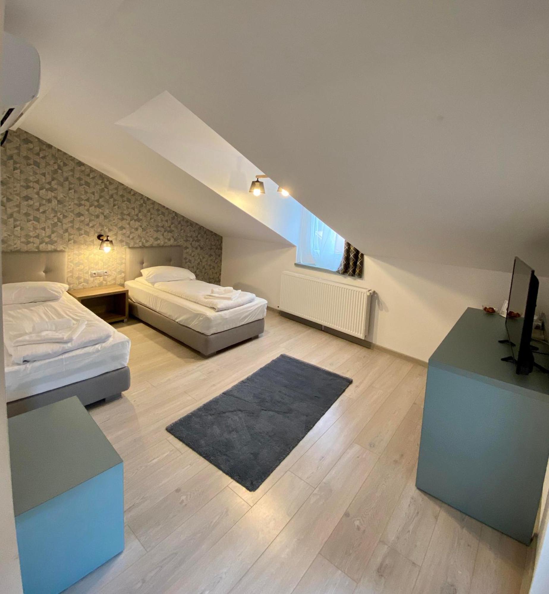 Hotel Adi&Nicol Sibiu Esterno foto